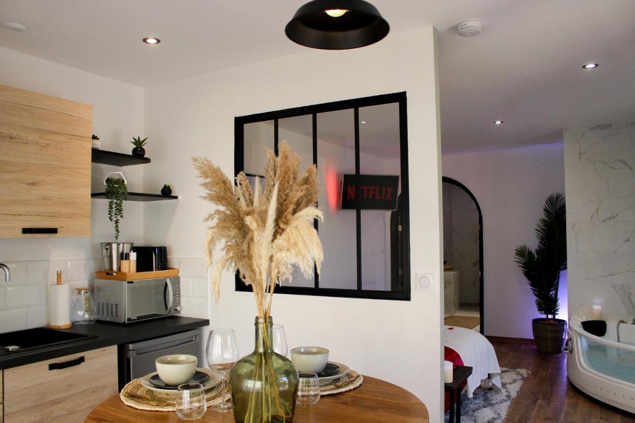 Appartement Cosy & Balneo - Centre De Sarlat Exterior photo